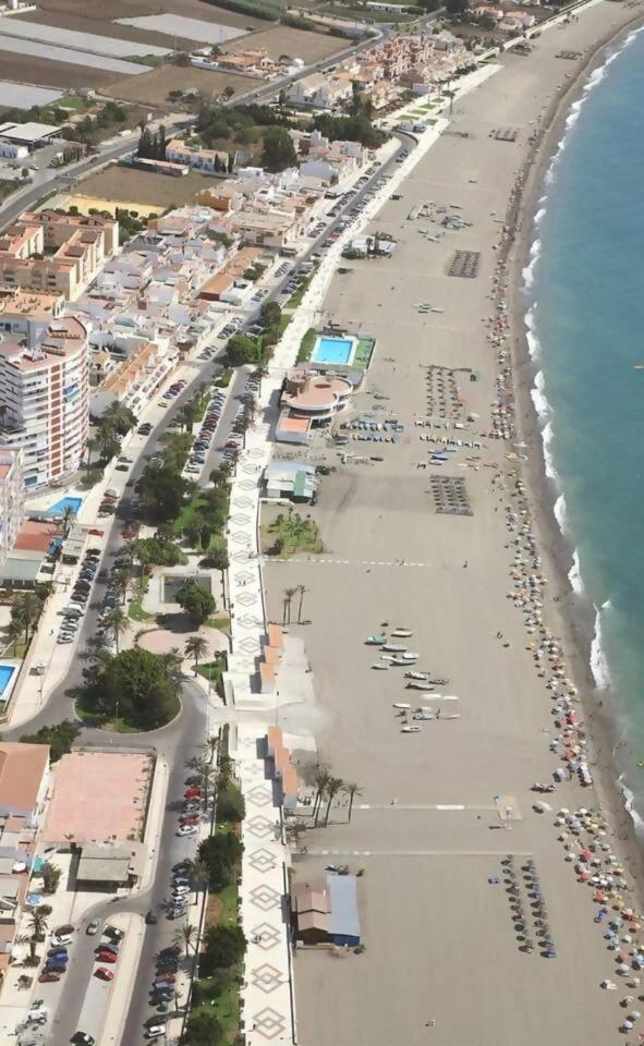 Fastastico Apto Torre Del Mar Parking Wi-Fi Bagian luar foto